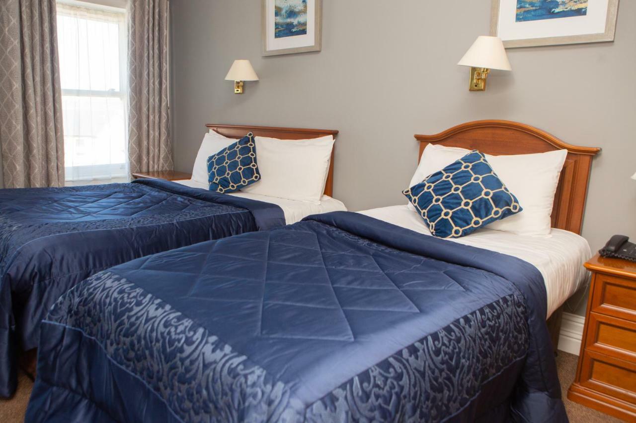 Hotel Leens 3*
